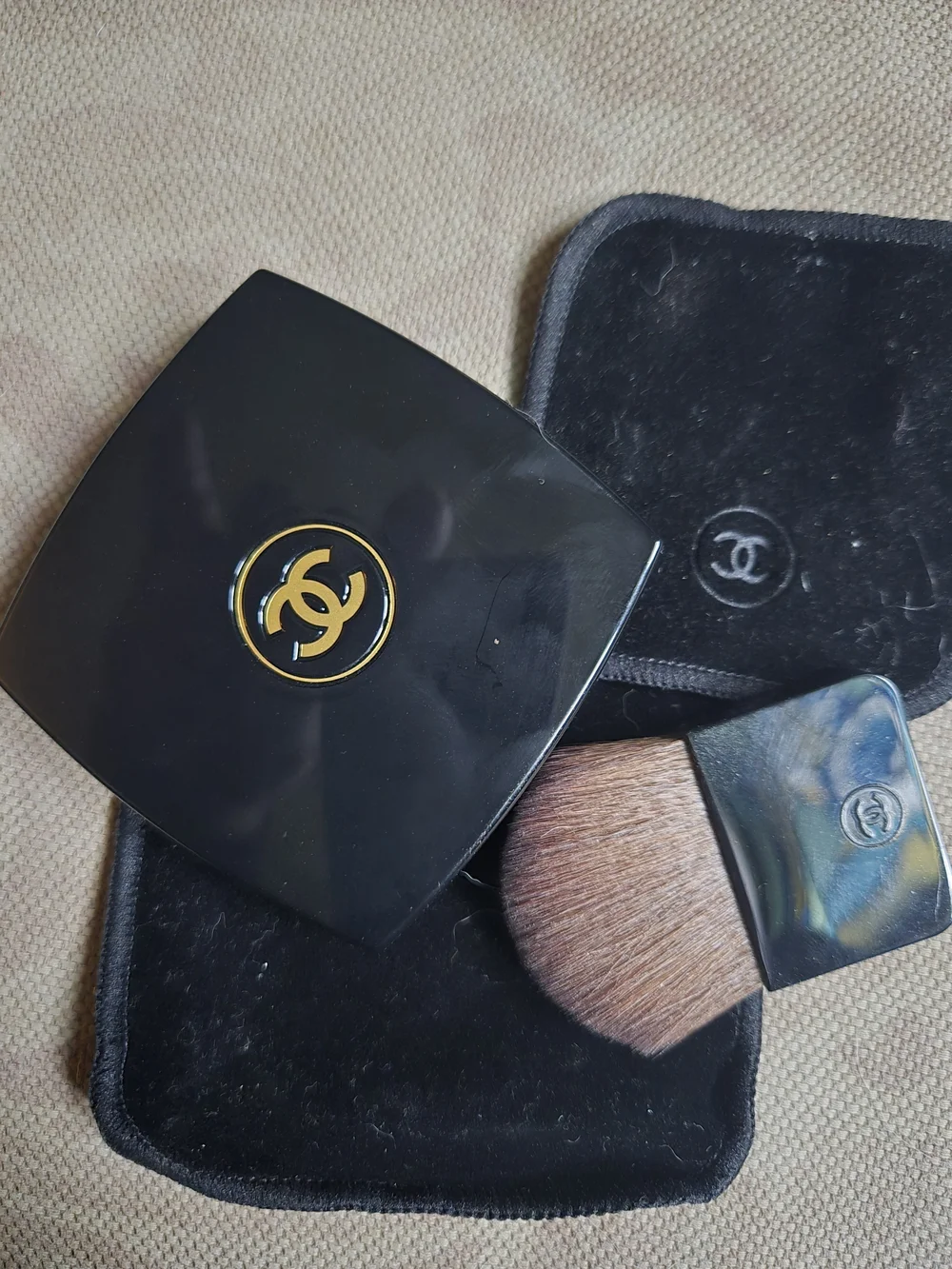 CHANEL Dual-Texture Blush Compact in Rose Gold & Pearl